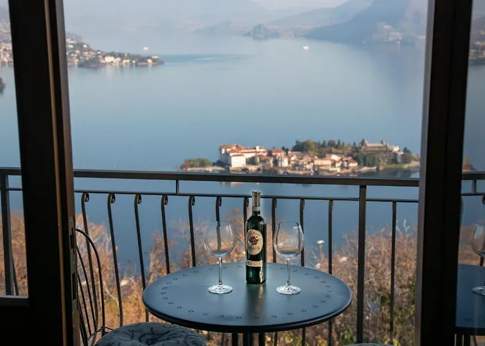 Alba In Cà Delle Isole Stresa