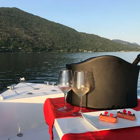 Alba In Ca Delle Isole Daire Stresa